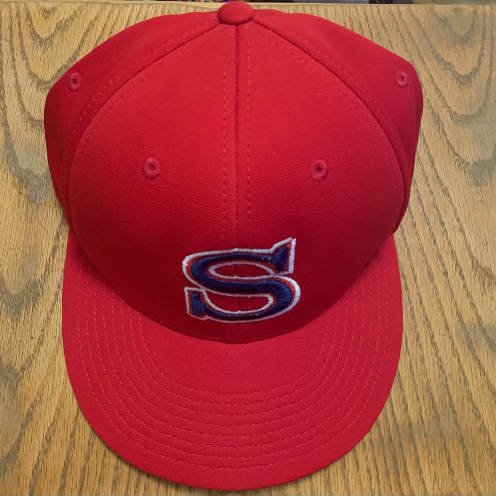 Red Blue S ballcap. FlexFit. Size L/Xl.